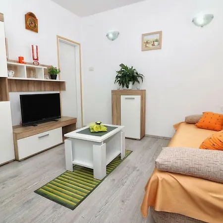 Edi Apartament *