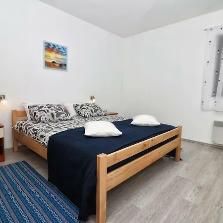 Apartament Edi